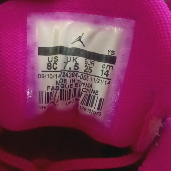 Jordan Sneakers - Picture 8 of 8